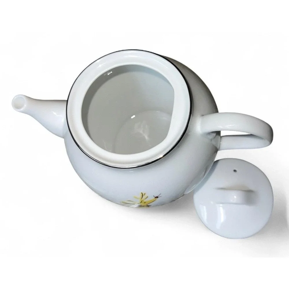 Pottery Barn Reindeer Rudolph Christmas Teapot White‎ Ceramic